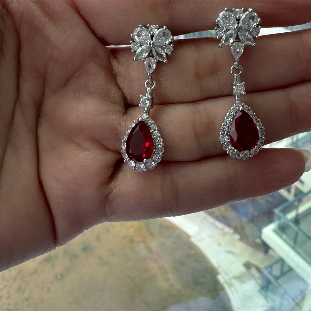 Dangle Earrings - Picture 3 of 3